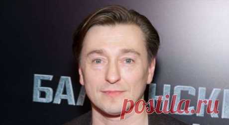 «Вы изменились, как будто свет изнутри»: Сергей Безруков выложил фото с Анной Матисон и 3-летней дочерью . Милая Я