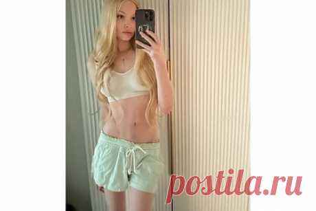 Бывшая возлюбленная Тимати показала фото в нижнем белье после липосакции. Российская модель Алена Шишкова показала фото в нижнем белье после липосакции. На размещенном снимке бывшая возлюбленная рэпера Тимати запечатлела себя в зеркало в кремовом спортивном топе и зеленых пижамных шортах. Также видно, что на лице девушки отсутствует макияж, а волосы она распустила и уложила в локоны.