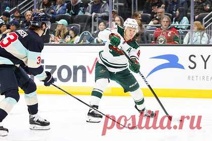 Дубль и передача Капризова помогли «Миннесоте» победить в матче НХЛ. «Миннесота Уайлд» на выезде обыграла «Сиэтл Кракен» в матче регулярного чемпионата Национальной хоккейной лиги. Встреча завершилась со счетом 5:2 в пользу гостей. Победить команде помог в том числе российский форвард Кирилл Капризов, отметившийся дублем и результативной передачей.