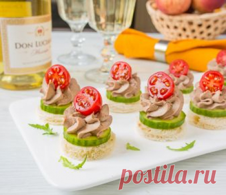 Нежный паштет из куриной печени на Вкусном Блоге Этот паштет я уже анонсировала сегодня в Инстаграме. Отдаю 🙂 Это у нас пойдет в зачет новогодним заказам как закуска. Этот печеночный паштет – самый нежный и вкусный из всех, что я пробовала и готовила до этого (пате из фуа-гра, конечно же, не в счет, с ним вообще мало что…