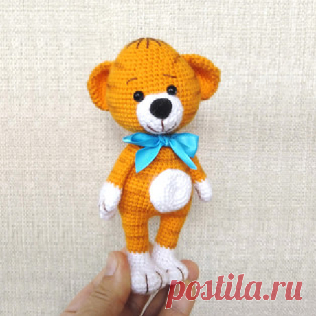 Мурзик амигуруми. Схемы и описания для вязания игрушек крючком! Бесплатный мастер-класс от Елены Пешехоновой по вязанию тигра по имени Мурзик. Высота вязаной крючком игрушки примерно 14 см. Для изготовления маленьк…