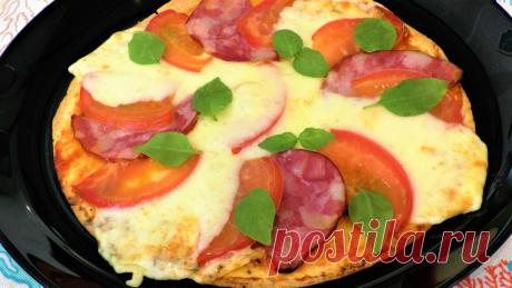 Быстрые, тонкие и очень вкусные мини пиццы без всякой возни с тестом. Можно готовить, когда захочется вкусно поесть.