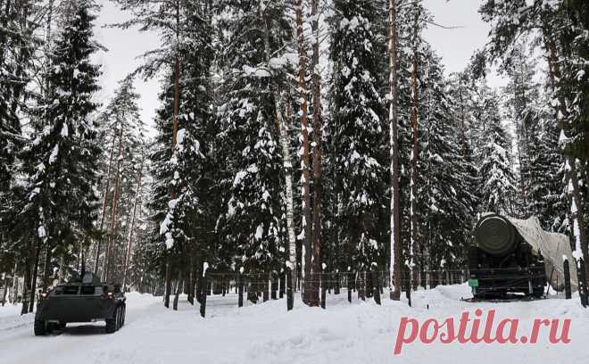 Захарова назвала ложью данные о вторжении России под «чужим флагом». Сообщения британских СМИ о возможном вторжении России на Украину под «чужим флагом» — это дезинформация, заявила официальный представитель Министерства иностранных дел Мария Захарова в видео, размещенном в ее Telegram-канале.