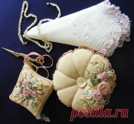 Игольницы, вышитые лентами