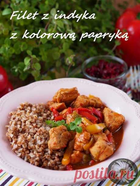 Kulinarne Szaleństwa Margarytki: Filet z indyka z kolorową papryką
