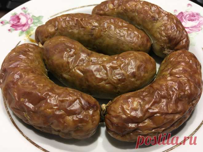 Как сделать домашние колбаски из свинины, говяжьей печени и куриного филе