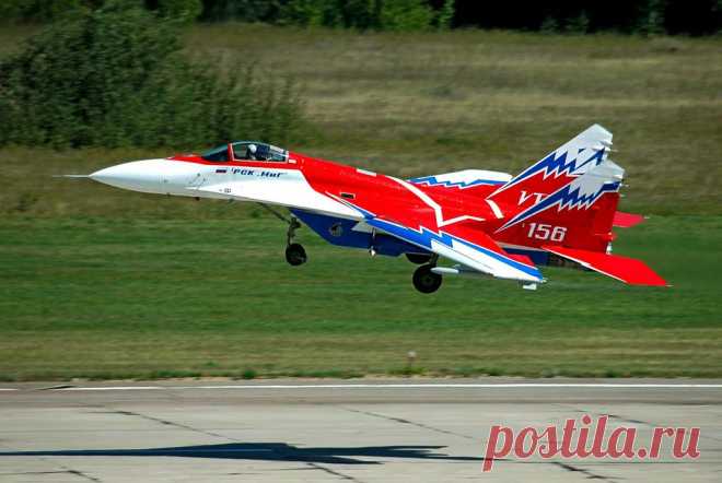 МиГ-29ОВТ на МАКС-2005
 МиГ-29 также должен был выполнять задачу по сопровождению штурмовиков, защищая уязвимые самолёты от таких истребителей НАТО, как F-15 и F-16. МиГ-29 фронтовой авиации должны были обеспечить советским наземным частям безопасный воздушный зонтик, передвигающийся вместе с подразделениями.