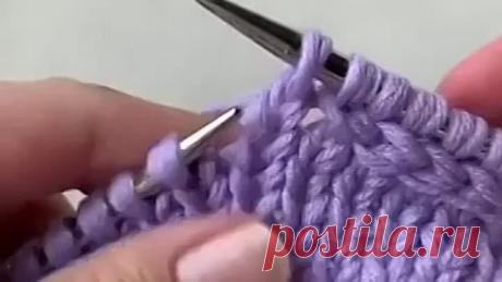 Бабушка вяжет