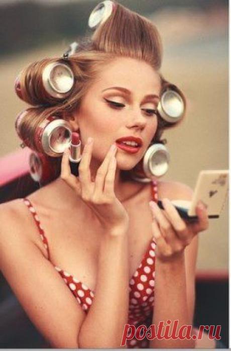 Каждая женщина - волшебница- есть настроение - творит, а если нет - вытворяет.