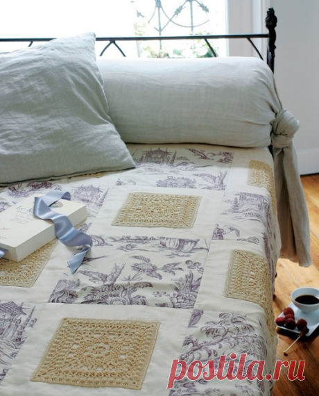 Очень красивы вещи, сочетающие в себе отдельные лоскуты ткани, обвязанные крючком.