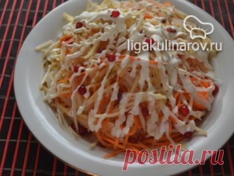Салат из моркови, дайкона и яблока
