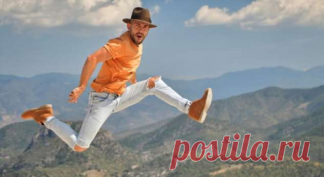 «А что с лицом?»: экс-ведущий телешоу «Орел и решка» Андрей Бедняков предложил поклонникам выбрать ему новый образ . Милая Я