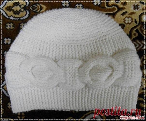 Шапочка поперечным вязанием