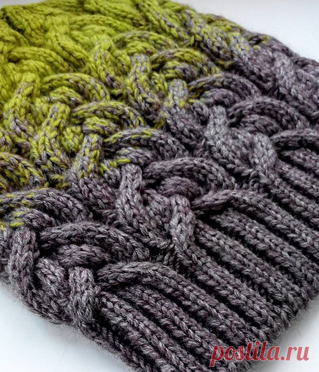 Instagram Post by Irina Dmitrieva (@myknitland) | WEBSTA - Instagram Analytics Рабочая неделя в самом разгаре, а настроение совсем не рабочее 😊 хочу глинтвейн и спицы 🍷😉 #вязание #вязанаяшапка #вязаниеспицами #шапкаградиентом #шапкаспицами #knit #knitting #i_loveknitting #knittinglove #knitting_inspiration