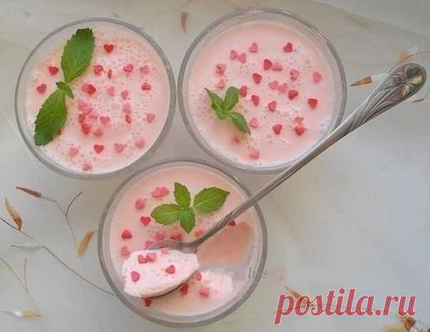 Нежный сметанный десерт - очень вкусный, легкий и простой.
