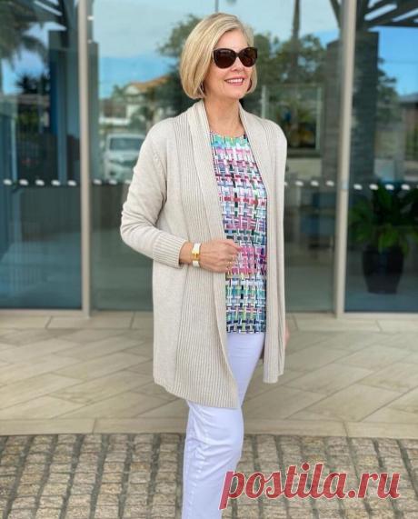 Какой кардиган надеть женщинам до и после 50-ти, чтобы осенью выглядеть стильно, а не старомодно | До и после 50-ти | Дзен