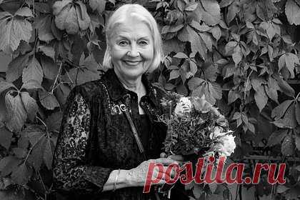 Умерла латвийская актриса Лилита Озолиня. Театр «Дайлес» сообщил, что латвийская актриса Лилита Озолиня умерла в возрасте 75 лет. На сайте театра указано, что актриса из «Долгой дороги в дюнах» и «Цоя» скончалась в понедельник, 5 июня. «С глубокой скорбью сообщаем, что 5 июня неожиданно скончалась Лилита Озолиня», — говорится в публикации.