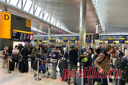 В Европе мужчина похитил 80 машин улетевших в отпуск туристов и пошел под суд. В Великобритании полицейские задержали мужчину по подозрению в массовой краже автомобилей — злоумышленник похитил около 80 транспортных средств с парковки лондонского аэропорта Хитроу. Как рассказали в полиции Лондона, за последний месяц органы получили десятки заявлений о краже транспортных средств.
