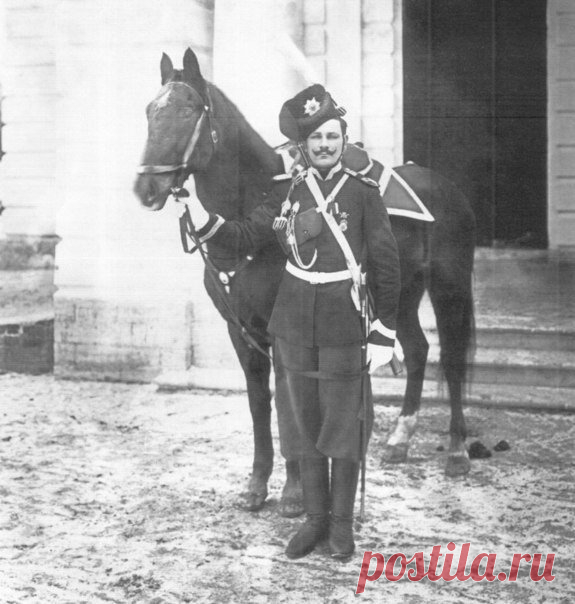 Урядник Сибирской полусотни 3-й сотни лейб-гвардии Сводно-Казачьего полка. Павловск, 1914 / Историческая справка