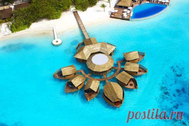 отель Lily Beach Resort & Spa Maldives