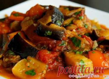 Овощное рагу с мясом и баклажанами