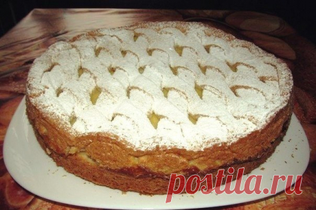 Яблочный пирог с нежным кремом