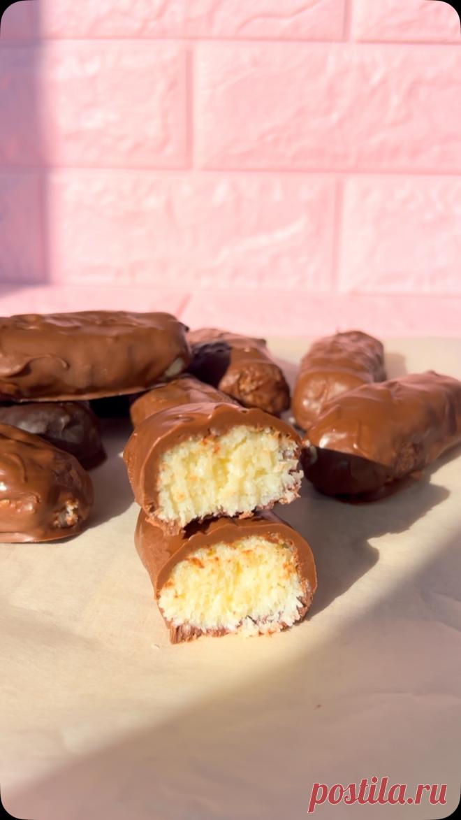 ბაუნტი🥥🌴
150გრ. ქოქოსის ფანტელი
300გრ. შესქელებული რძე
30გრ. კარაქი
200გრ. რძიანი შოკოლადი