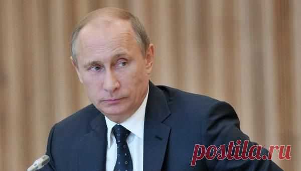 Рейтинг Путина снижается второй месяц подряд