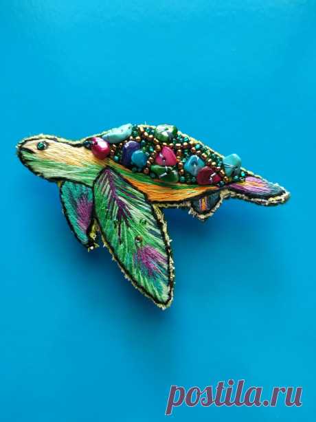 Tortuga broche bordado hecho a mano - Etsy Chile