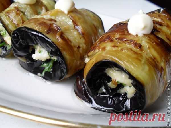 Рулетики из баклажанов с сыром