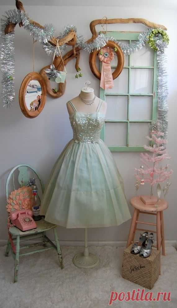 The Ana- Vintage 1950s Seafoam Sequined Party Dress