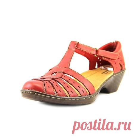 Amazon.com: Clarks Wendy Tiger Q Leather Sandals: Clothing