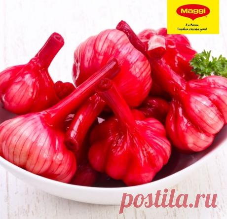 Маринованный чеснок со свеклой - Надо приготовить! Рецепт Маринованный чеснок со свеклой  от Maggi.ru. Лучшие рецепты вкуснейших блюд специально для Вас.