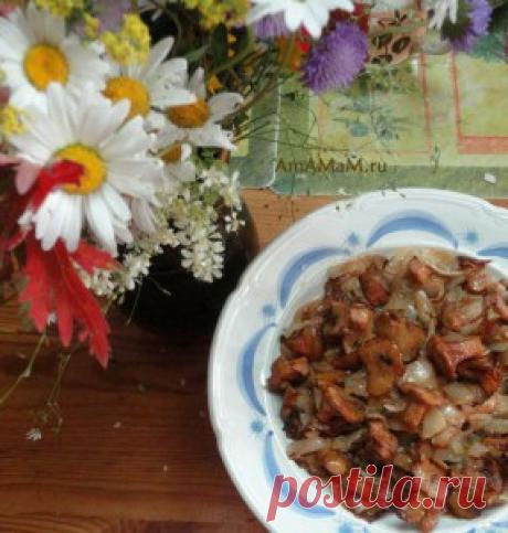 Лисички с капустой