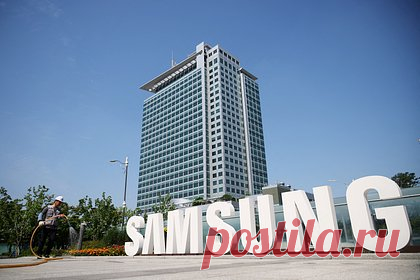 Рассекречены умные очки и кольца от Samsung. Компания Samsung запланировала разработку новых носимых устройств. Выяснилось, что корейская компания оформила торговые знаки Samsung Circle, Samsung Index и Samsung Insight. По словам специалистов, регистрация знаков указывает на то, что корпорация готовится выпустить на рынок новые носимые гаджеты.
