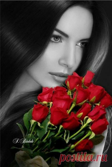 Вот говорят: Я жизнь начну сначала… 
А как — сначала… Жизнь — она одна… 
И как бы было это не печально — 
Назад не возвращается она…

Нельзя вернуть утраченное время 
И повернуть обратно стрелок бег… 
Нельзя разжечь сгоревшие поленья, 
Как — не вернуть весну… и — первый снег…

Нам не увидеть вновь родные лица 
И к сердцу не прижать отца и мать… 
Нельзя переписать судьбы страницы, 
Чтоб долюбить… исправить…досказать…

«Вчера» — не будет… может быть, лишь, — «завтра»… 
Ведь,...