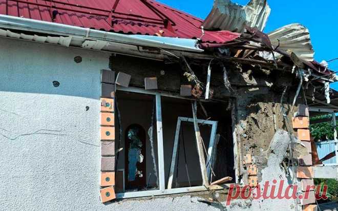 В Белгородской области два человека пострадали при атаке дронов. В Белгородской области в результате атаки беспилотников пострадали два человека.