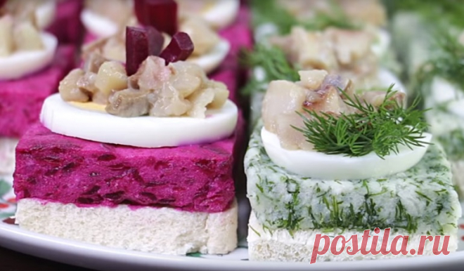 Мировая закуска из селедки: красивая, вкусная, праздничная Блюда  бесподобные! И, кстати, получаются совсем недорогими! Всего выходит 24 бутерброда: накормить можно всю семью и кучу гостей! Мировая закуска из селедки настолько красивая, что сразу привлекает всеобщее внимание. А насколько она вкусная, даже описать не берусь: надо только пробовать.
