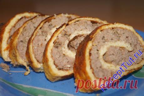 Рулет мясной - пошаговый рецепт с фото на сайте Рецепт Тут

Предлагаем Вашему вниманию рулет мясной. Такой рулет можно подавать на стол как с гарниром, так и без, так же можно предложить и к чаю или кофе на завтрак. Рулет мясной, приготовленный в духовке, получается с хрустящей корочкой, очень аппетитный и сытный.