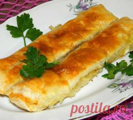 Луково-чесночные слоеные палочки - МирТесен