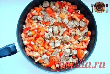 Вкуснейший лагман.

Лагман - популярное среднеазиатское национальное блюдо, а если точнее, то просто густой суп. Его главными составляющими являются мясо, лапша и овощи. Приготовьте обязательно, равнодушных не останется!

Для приготовления вкуснейшего лагмана потребуется:
Показать полностью…
