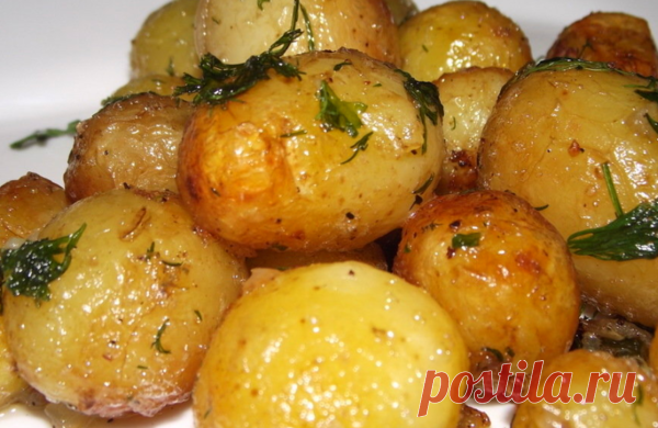 Картофель с чесноком в рукаве к праздничному столу | Вкусно и полезно | Яндекс Дзен