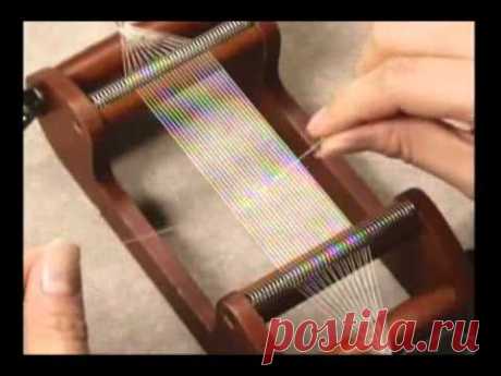 初心者の為のデリカビーズ織り講座　MIYUKI Delica Beads Looming for Beginners - YouTube