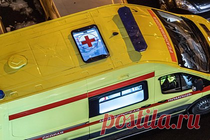 Российская лицеистка выжила после падения с 16-го этажа. В Ульяновске 17-летняя ученица Губернаторского лицея выжила после падения с 16-го этажа. Об этом сообщил Telegram-канал «112». По сведениям издания, юная россиянка выпала из окна в тот момент, когда ее матери не было дома.