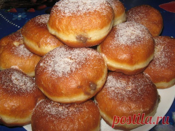 БЕРЛИНЕРЫ С ШОКОЛАДНЫМ КРЕМОМ (булочки с начинкой)