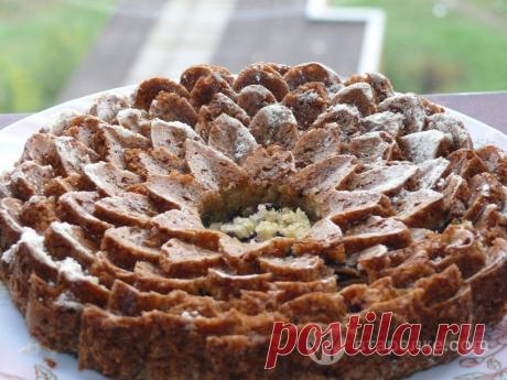 Сливовово-кокосовый кекс с крустильяном | Сладкая выпечка