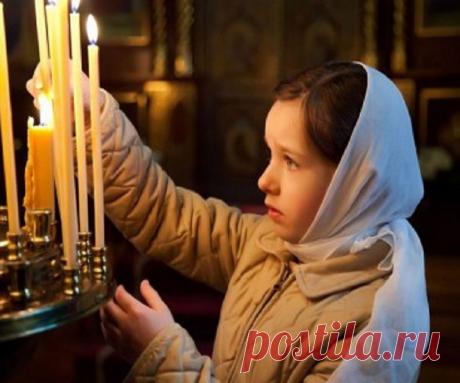 Молитва Отче наш: значение молитвы, текст на русском языке. Как правильно читать молитву Отче наш в домашних условиях? Как правильно читать молитву Отче наш в домашних условиях? Можно с уверенностью утверждать, что главной молитвой в христианстве является «Отче наш». Данная молитва является универсальной и очень сильной