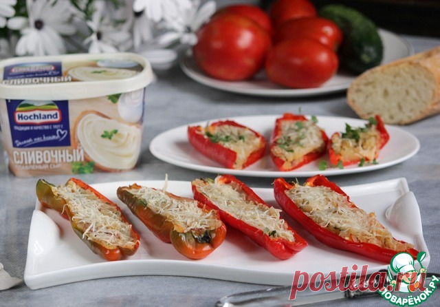 Острые перцы фаршированные сыром. Горячая штучка эти фаршированные перчики, в каждой перчинке огонек! Про полезные свойства перца в двух словах и не расскажешь, это рекордсмен по содержанию витамина С, он богат витамином Е и группой витаминов В. Согласно исследованиям, употребление острого перца в умеренных количествах пойдет во благо всему организму.