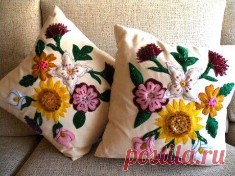 Cojines con flores de fieltro | Cojines - Pillow 2