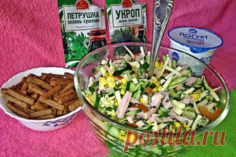 Рецепт салата с кукурузой и кириешками без майонеза